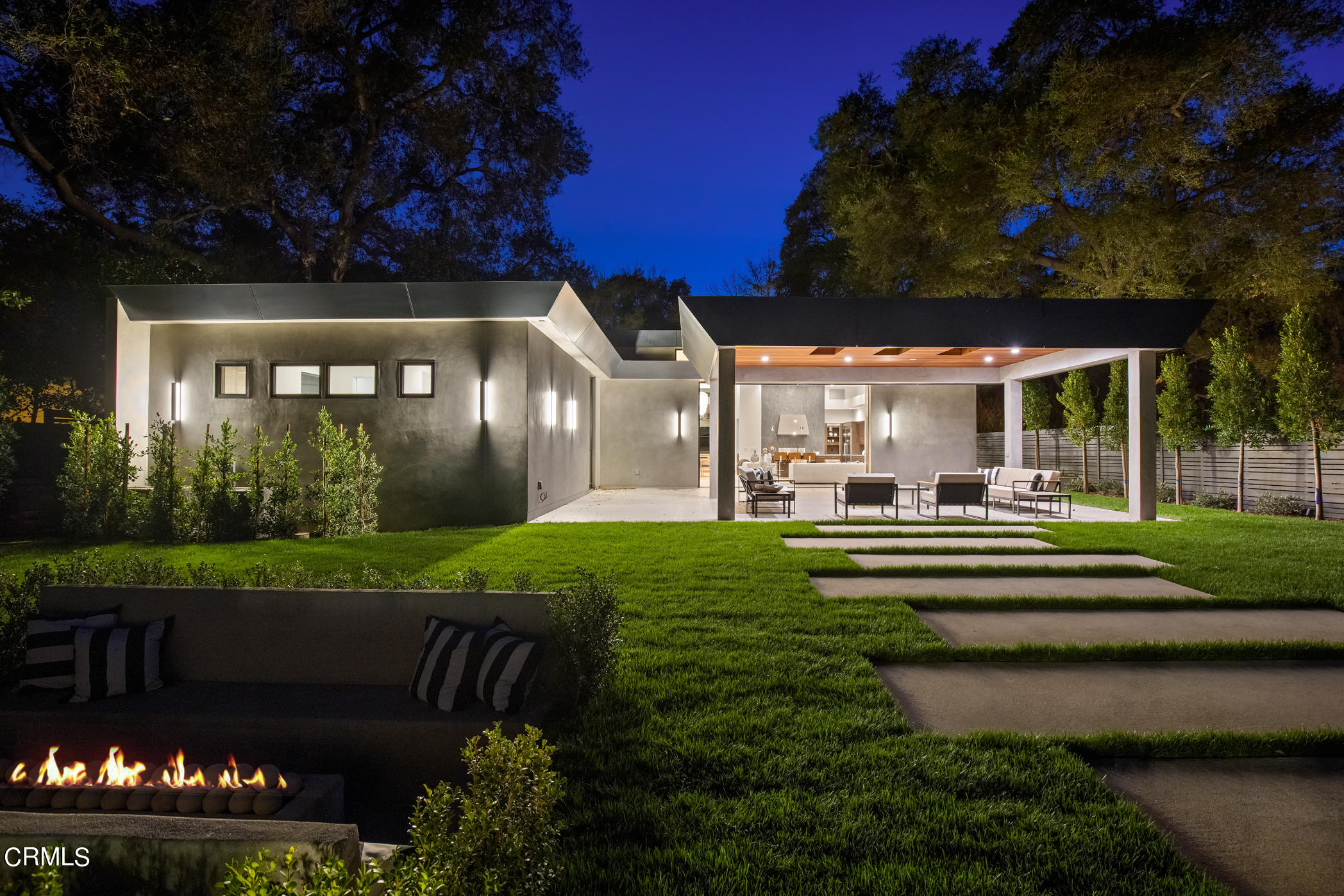 1150 Wellington Avenue Pasadena, CA 91103 - Photo 67 of 75 1150 Wellington Night__029