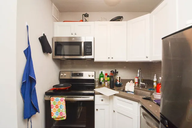 $1,550 | 817 West Lakeside Place, Unit 408, Chicago, IL 60640