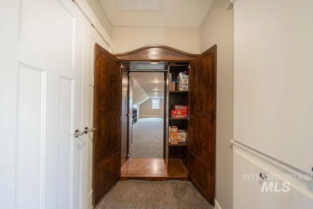 $932,000 | 19809 Tammany Creek Road, Lewiston, ID 83501