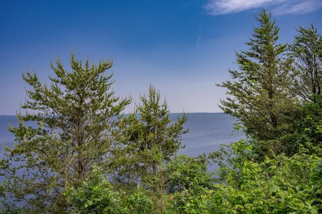 $169,400 | 2.08-ac Clearview, Nekoosa, WI 54456