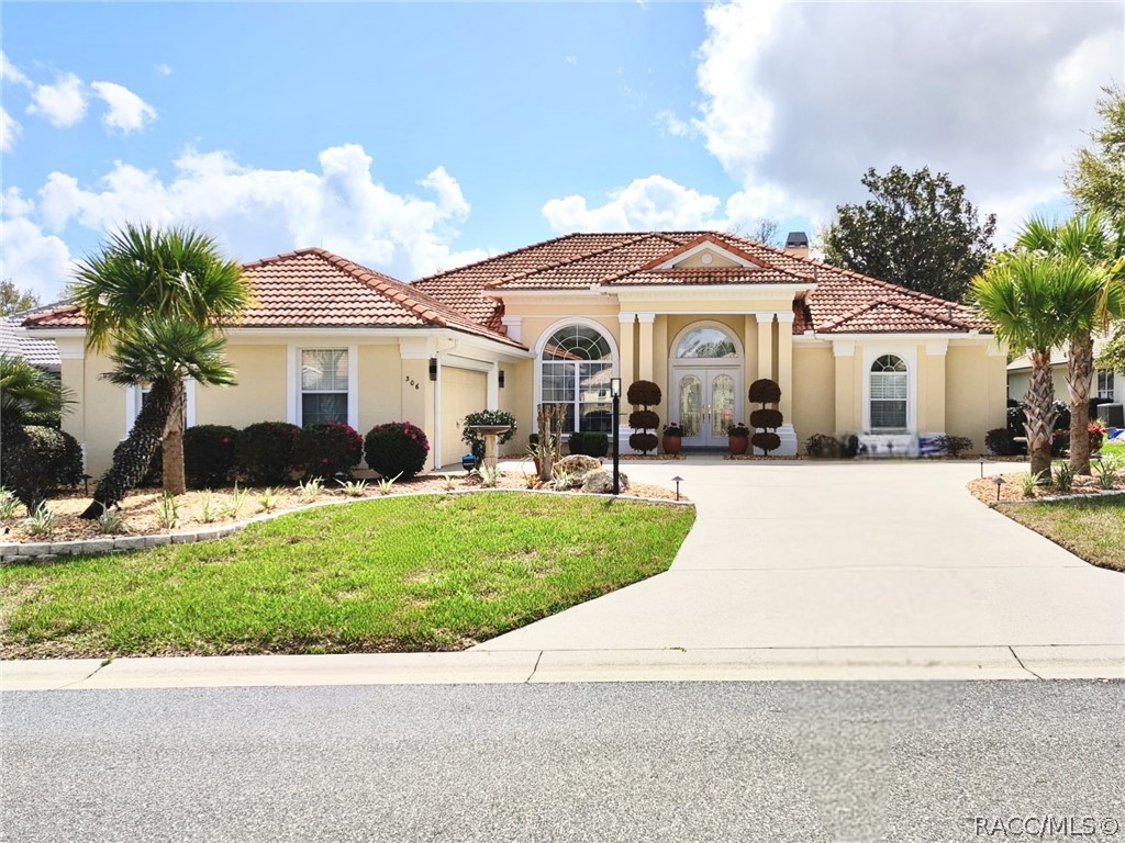 306 West Redsox Path Hernando, FL 34442 - Photo 1 of 44