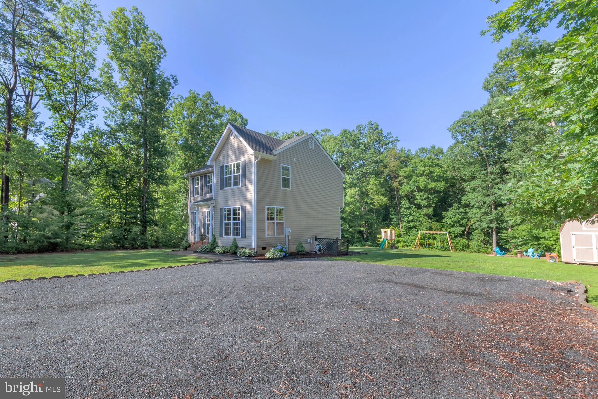 149 Dawns Ridge Louisa, VA 23093 - Photo 23 of 91 Large Parking area
