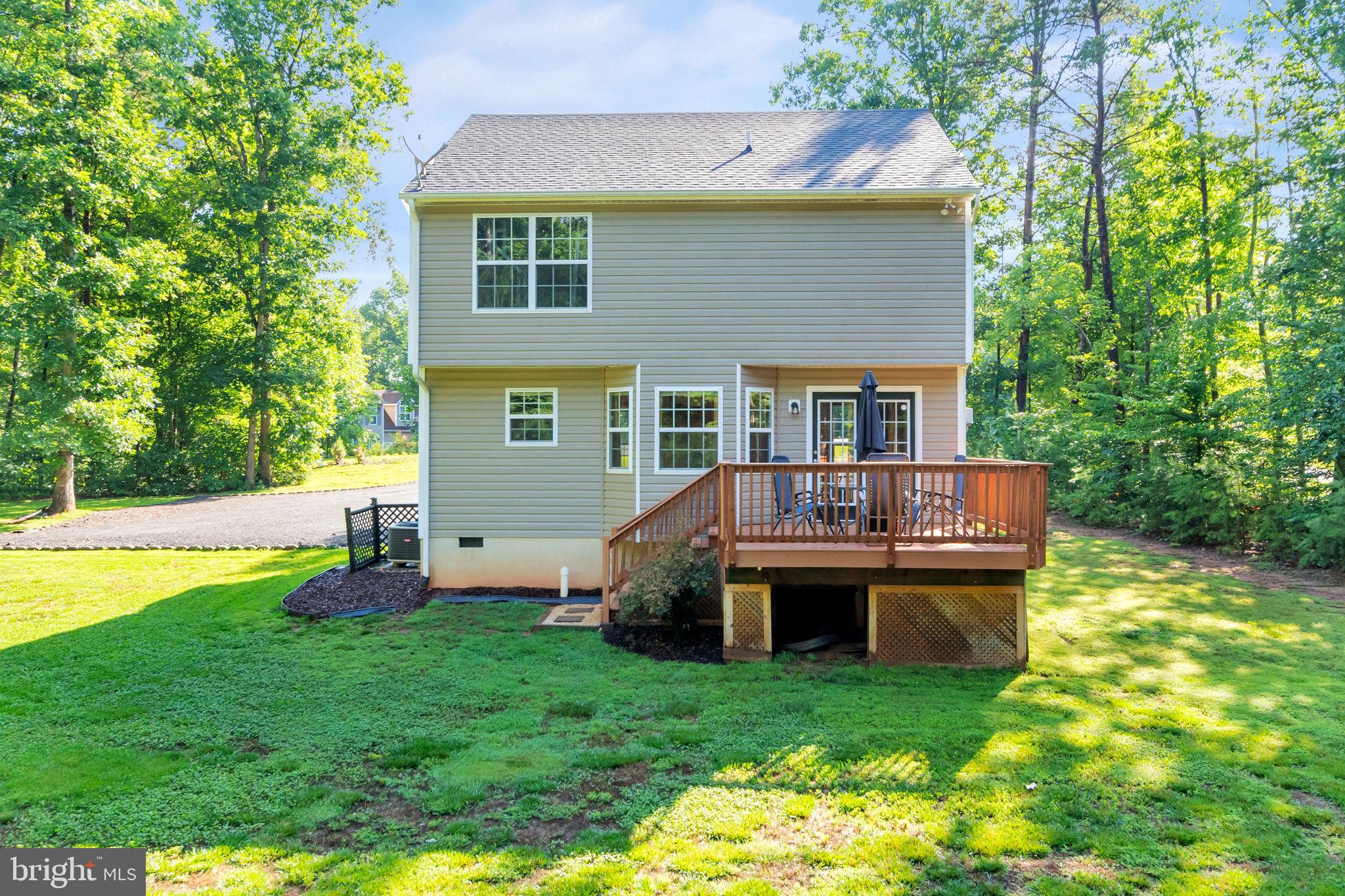 149 Dawns Ridge Louisa, VA 23093 - Photo 27 of 91 Rear View with Deck