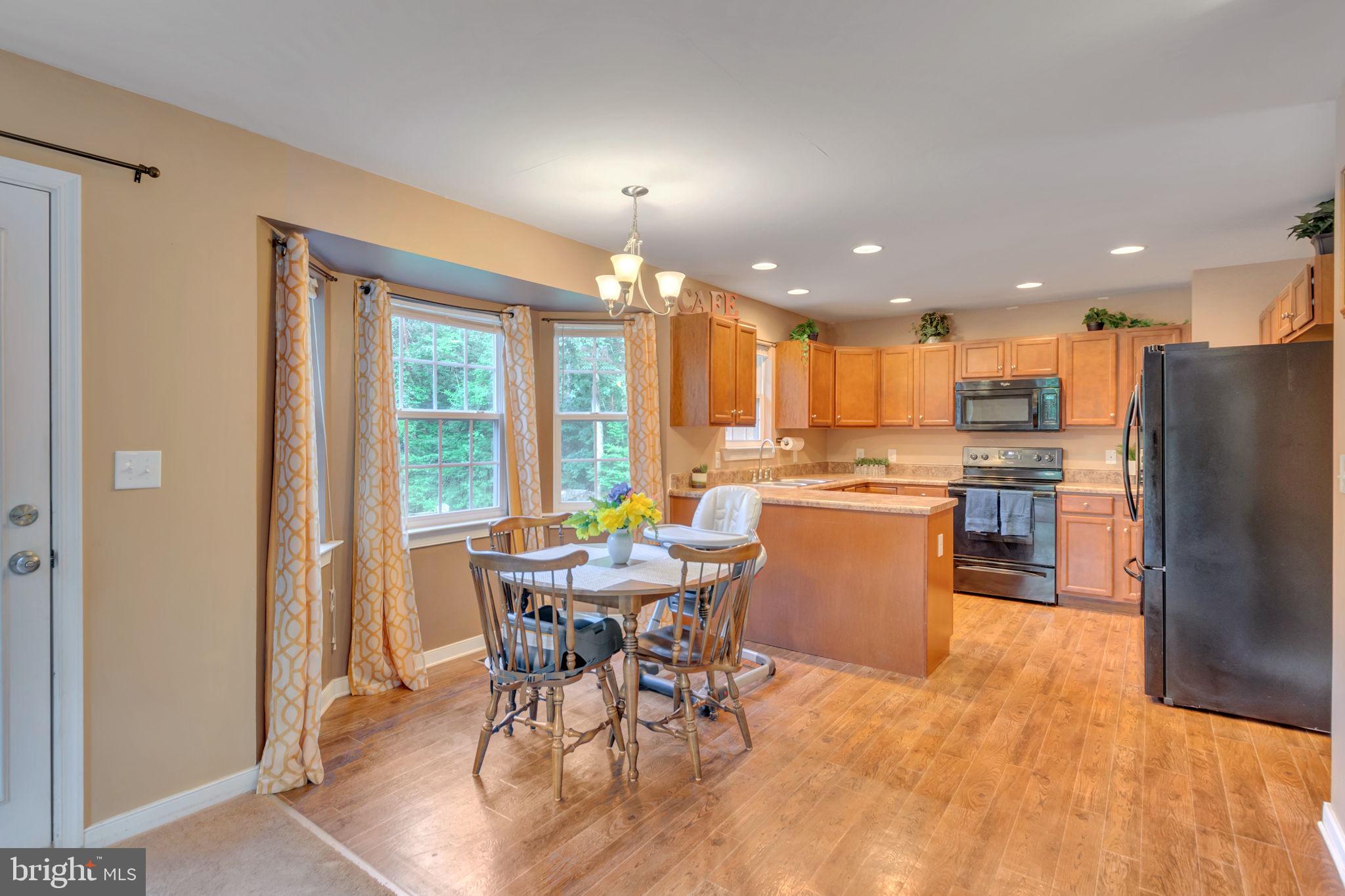 149 Dawns Ridge Louisa, VA 23093 - Photo 5 of 91 Breakfast Area