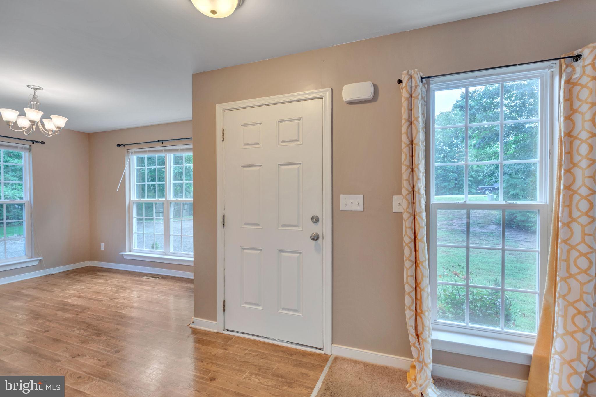 149 Dawns Ridge Louisa, VA 23093 - Photo 9 of 91 Foyer Front Entrance