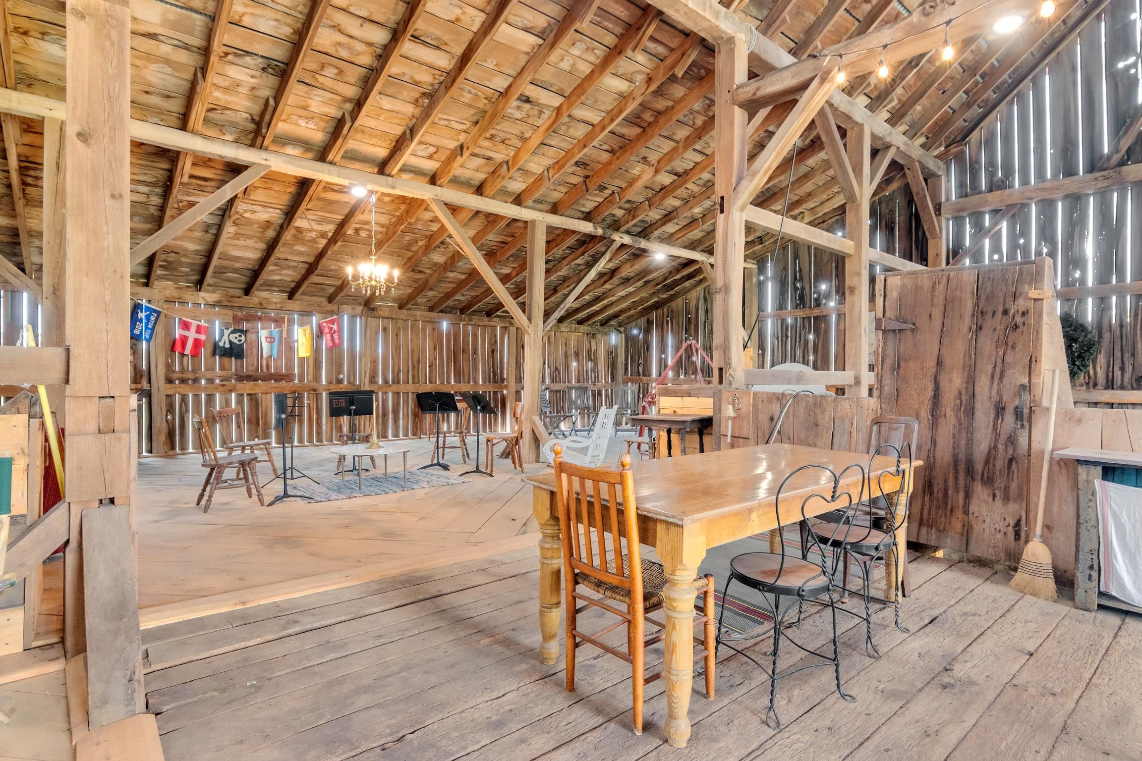 2500 North Mork Road Suttons Bay, MI 49682 - Photo 41 of 73