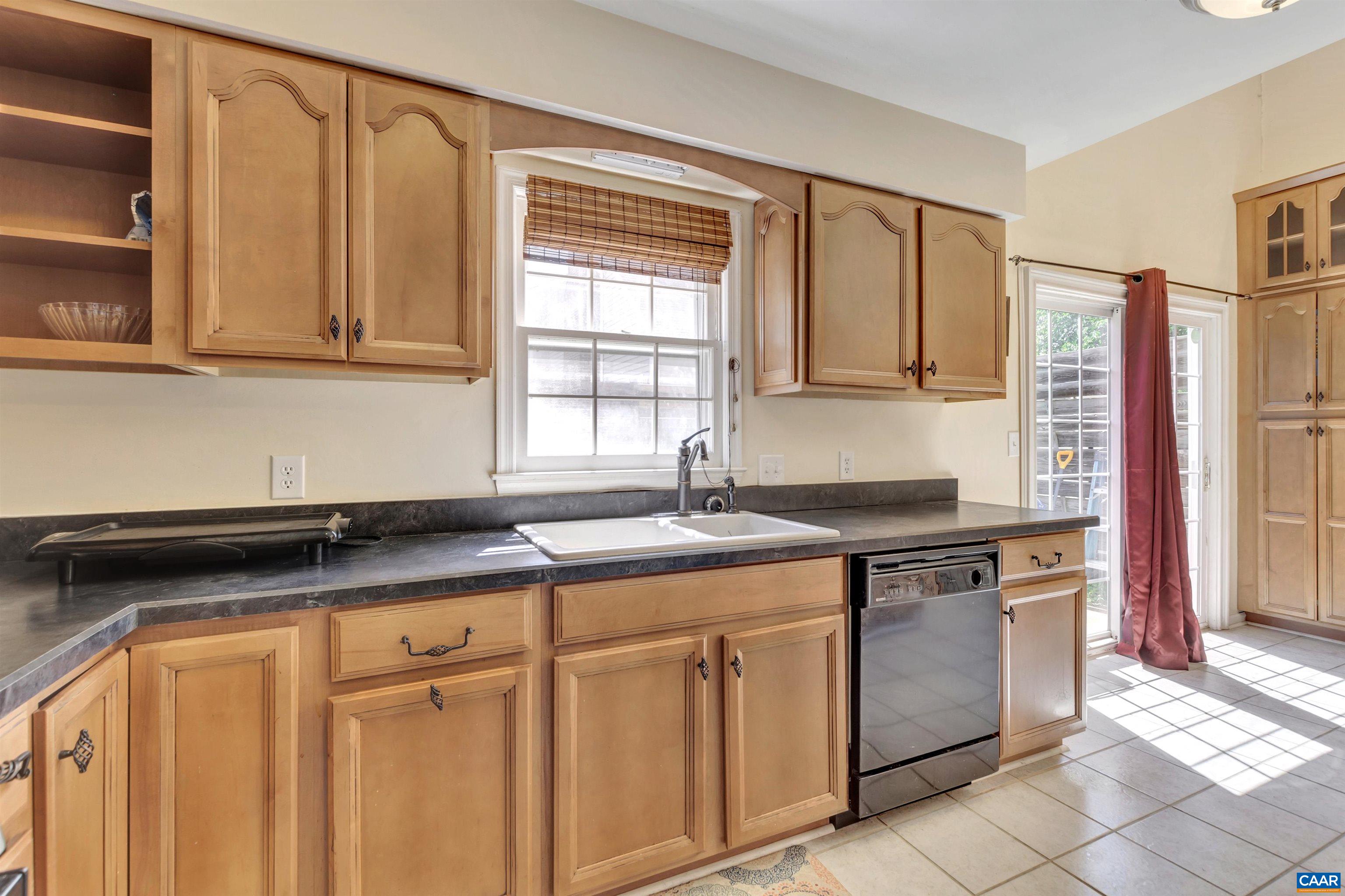 1469 Minor Ridge Court Charlottesville, VA 22901 - Photo 13 of 29 Gallery Image 13