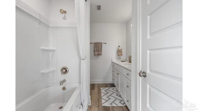 $372,900 | 9904 Starling Drive, Pensacola, FL 32506