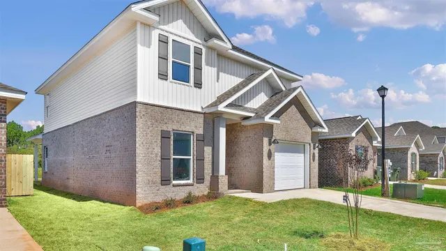 $372,900 | 9904 Starling Drive, Pensacola, FL 32506