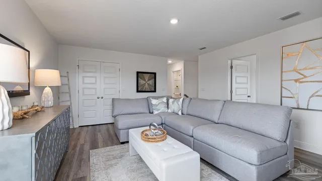 $372,900 | 9904 Starling Drive, Pensacola, FL 32506