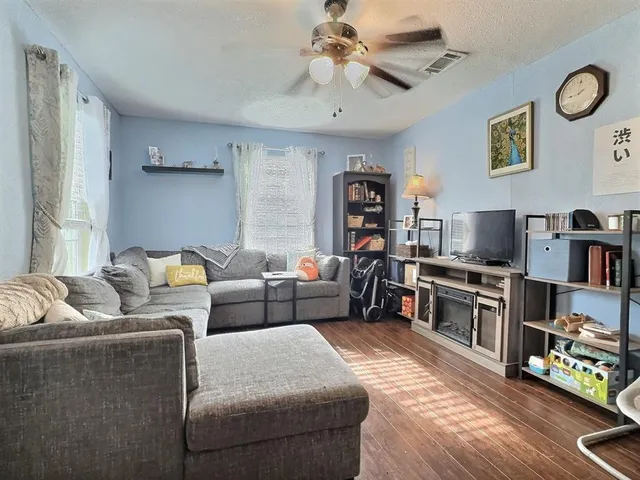 $150,000 | 220 East Evans Avenue, Bonham, TX 75418