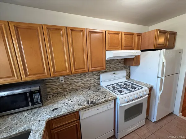 $3,500 | 180-unit #b1 Brook Street, Scarsdale, NY 10583