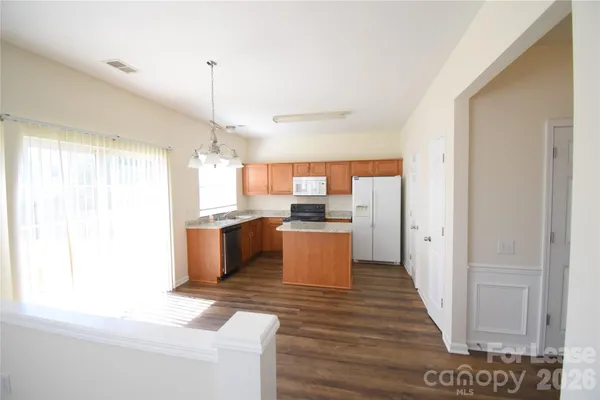 $2,095 | 3017 Azalea Hills Drive, Charlotte, NC 28262