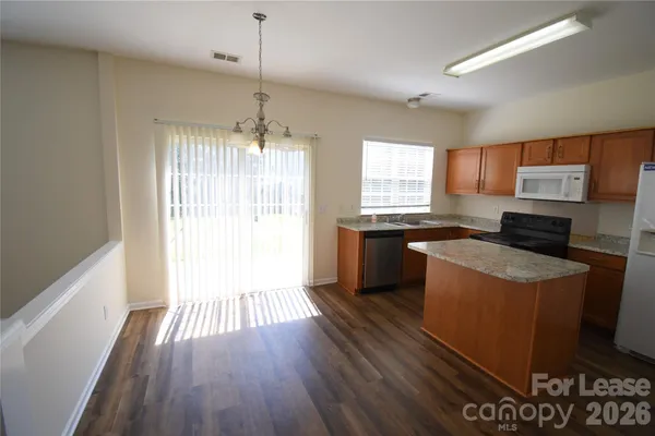$2,095 | 3017 Azalea Hills Drive, Charlotte, NC 28262