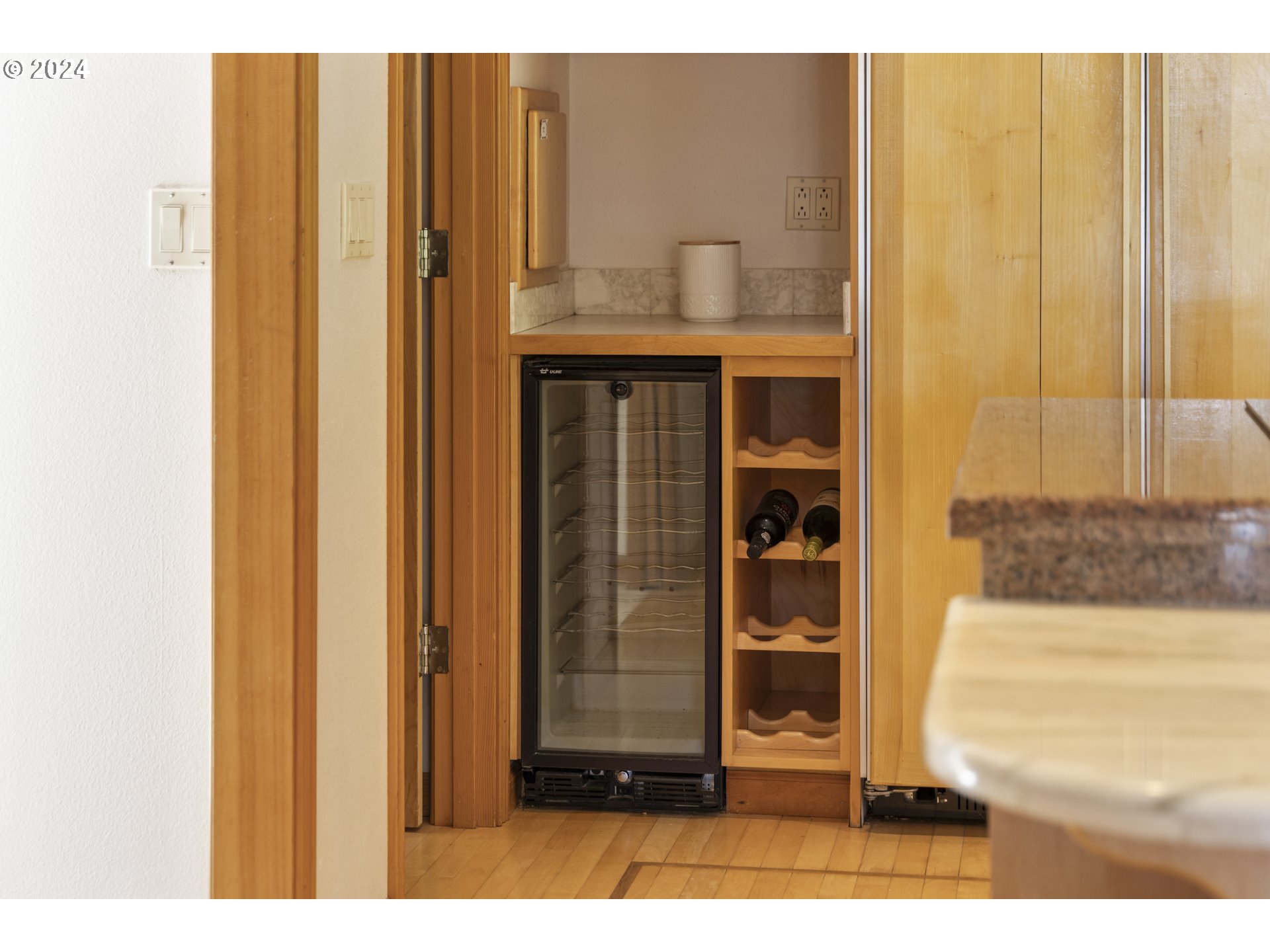 11400 Northwest Plainview Road Portland, OR 97231 - Photo 14 of 48 a view of a bathroom