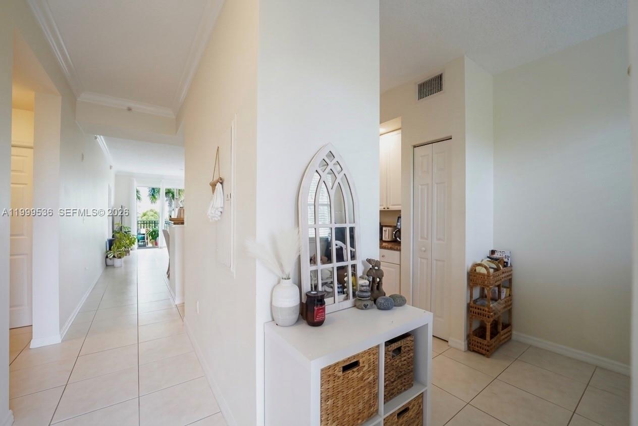 26 Royal Palm Way, Unit 304 Boca Raton, FL 33432 - Photo 2 of 38