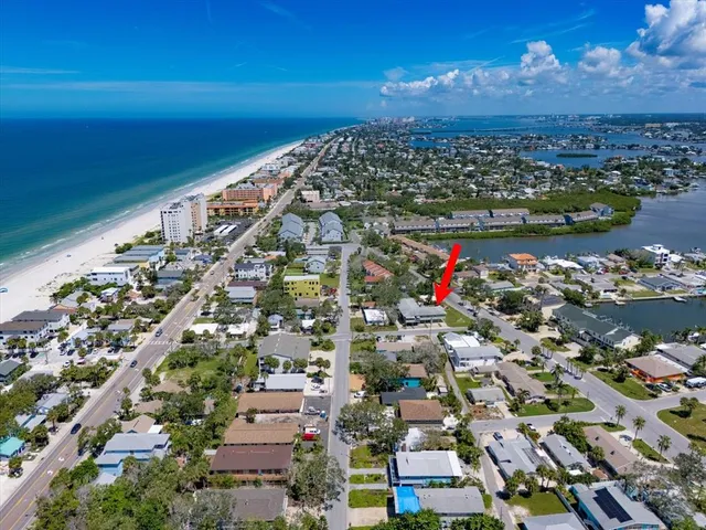 a view of a tennis court
