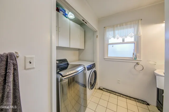 $255,000 | 210 North Chase Street, Johnstown, NY 12095