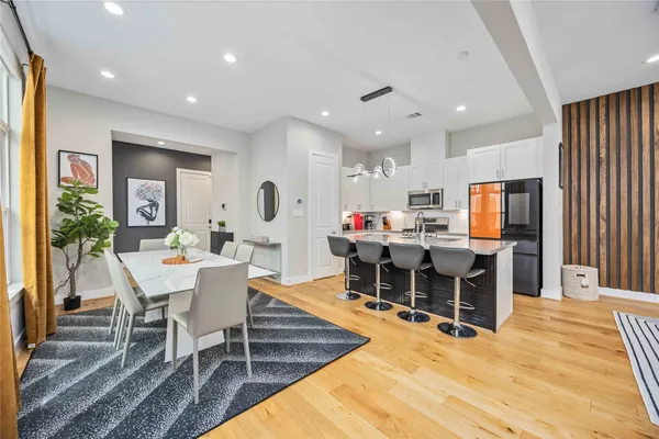 $6,000 | 5821 Kansas Street, Houston, TX 77007