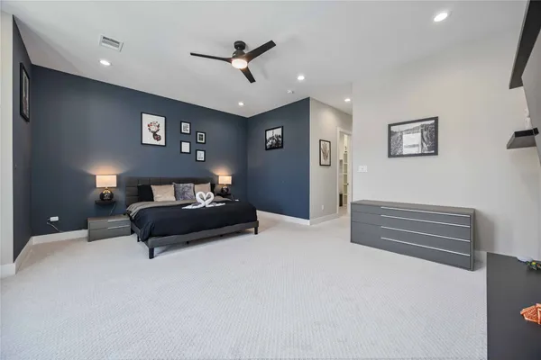 $6,000 | 5821 Kansas Street, Houston, TX 77007