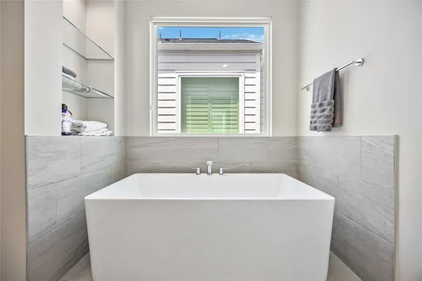 $6,000 | 5821 Kansas Street, Houston, TX 77007