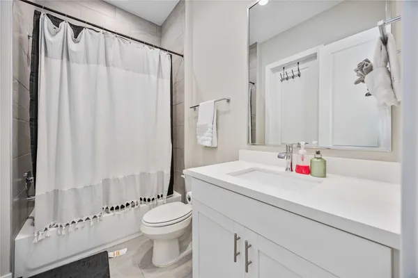 $6,000 | 5821 Kansas Street, Houston, TX 77007