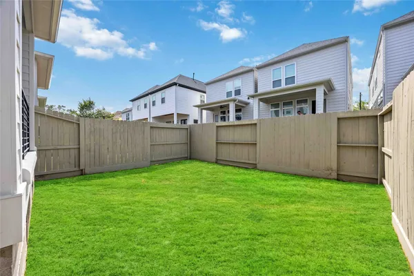 $6,000 | 5821 Kansas Street, Houston, TX 77007