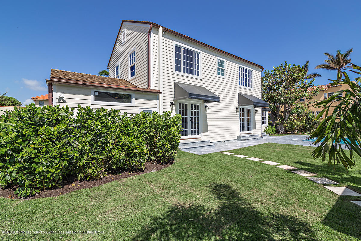 230 Murray Road West Palm Beach, FL 33405 - Photo 21 of 33 a house view with a garden space