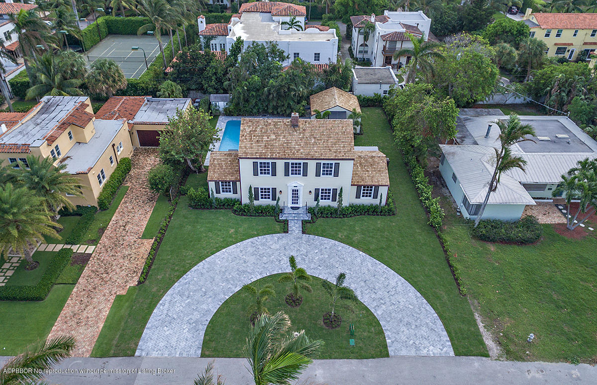 230 Murray Road West Palm Beach, FL 33405 - Photo 32 of 33 an aerial view of a house with garden