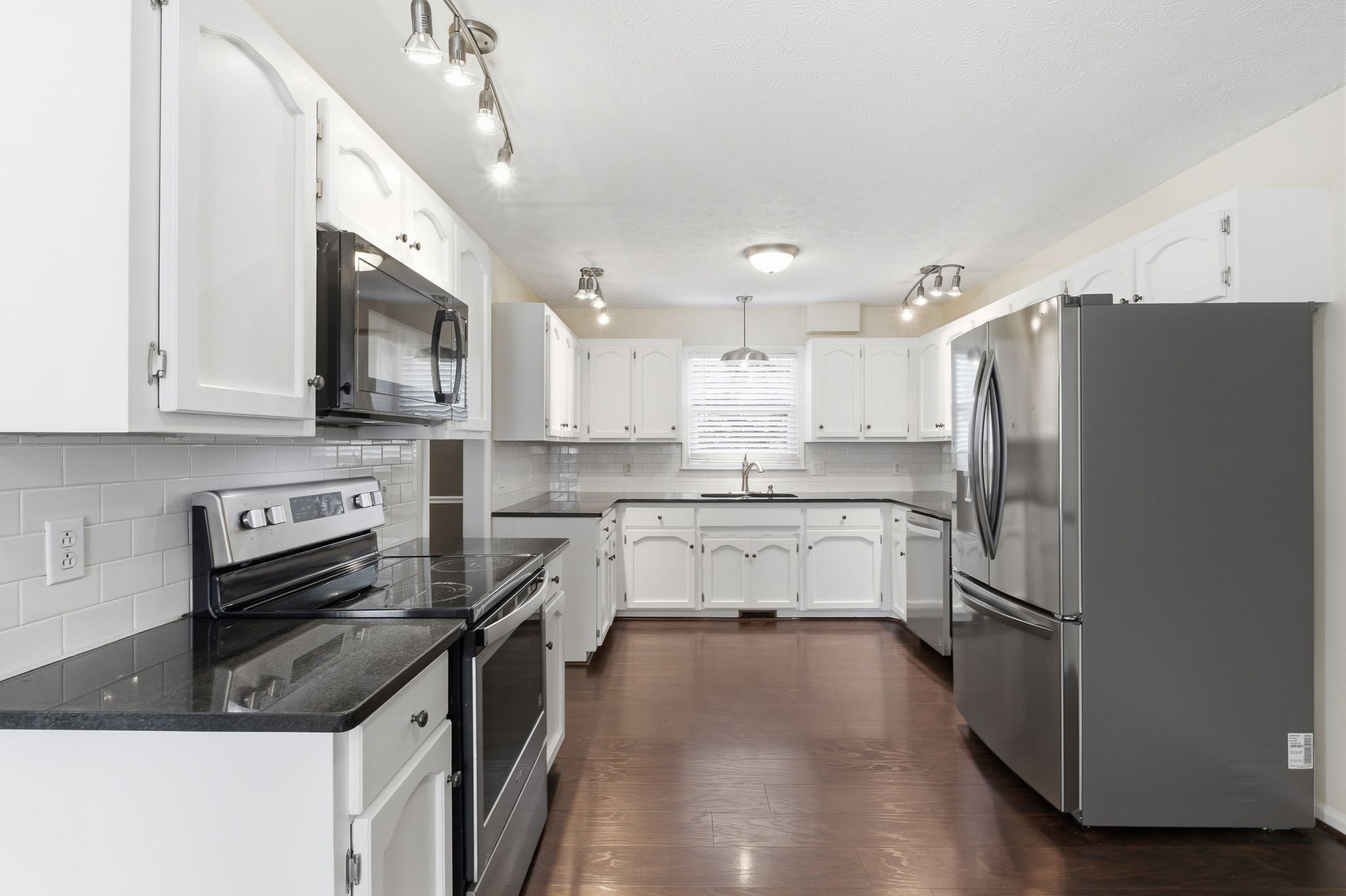 7207 Appleview Road Goodlettsville, TN 37072 - Photo 9 of 30