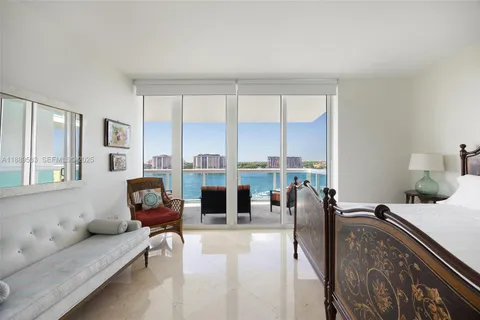 $3,850,000 | 1000 South Pointe Drive, Unit 703, Miami Beach, FL 33139