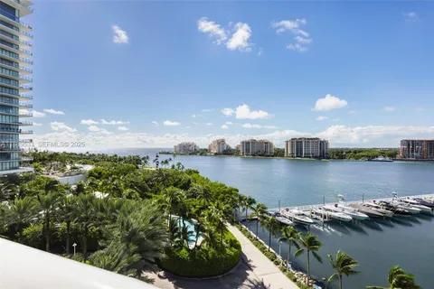 $3,850,000 | 1000 South Pointe Drive, Unit 703, Miami Beach, FL 33139