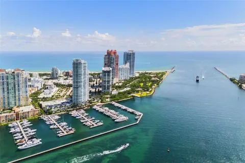 $3,850,000 | 1000 South Pointe Drive, Unit 703, Miami Beach, FL 33139