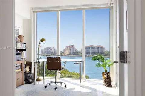 $3,850,000 | 1000 South Pointe Drive, Unit 703, Miami Beach, FL 33139