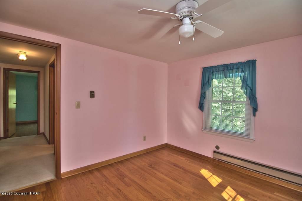 8138 Oak Ridge Lane Cresco, PA 18326 - Photo 29 of 39 Photo 37