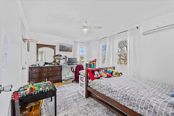 $1,798,000 | 642 Lenore Lane, Elmont, NY 11003