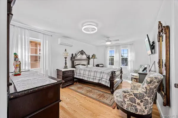 $1,798,000 | 642 Lenore Lane, Elmont, NY 11003