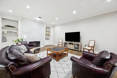 $1,450,000 | 242 Vanderpool Lane, Houston, TX 77024