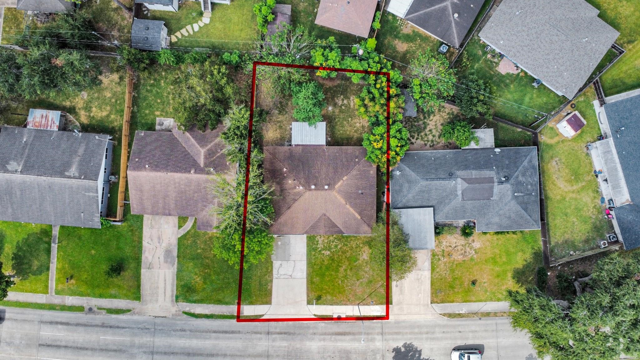 531 Edgebrook Drive Houston, TX 77034 - Photo 24 of 26 an aerial view of houses with yard