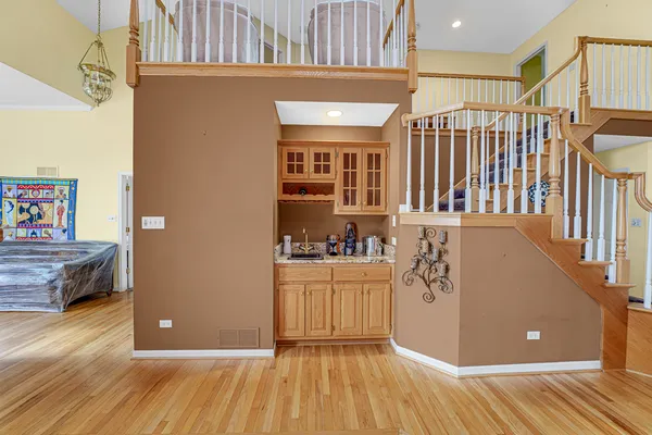 $350,000 | 70 Deer Haven Court, Crete, IL 60417