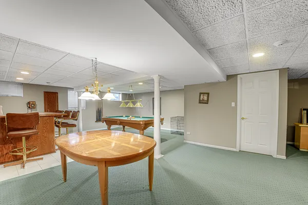 $350,000 | 70 Deer Haven Court, Crete, IL 60417