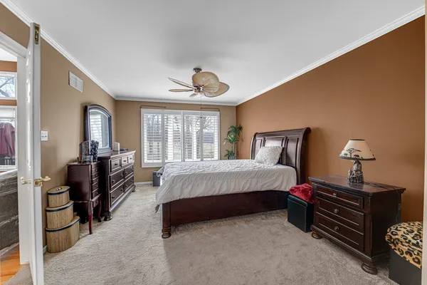 $350,000 | 70 Deer Haven Court, Crete, IL 60417