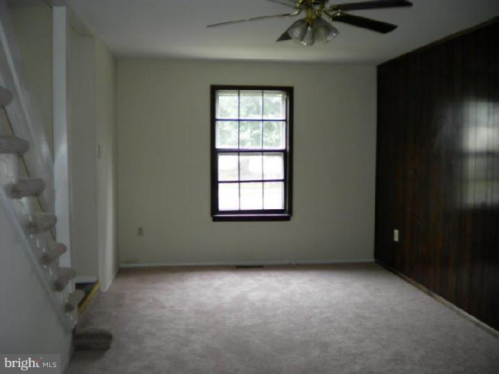 21 Vicksburg Road Clementon, NJ 08021 - Photo 4 of 25