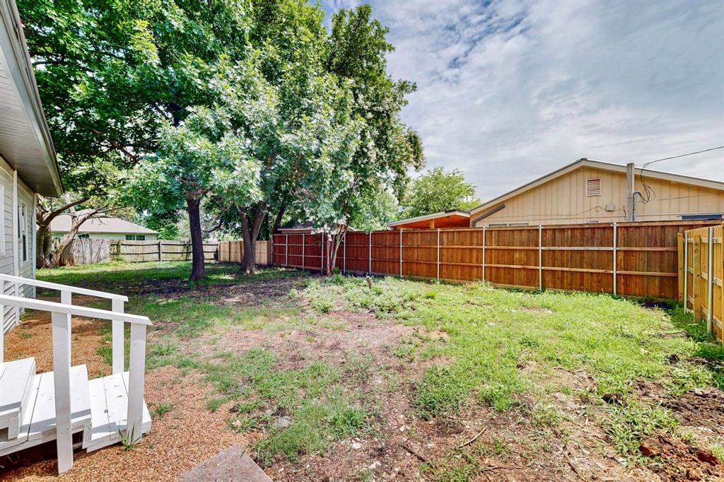3112 Red River Street Melissa, TX 75454 - Photo 7 of 40 View of fenced backyard