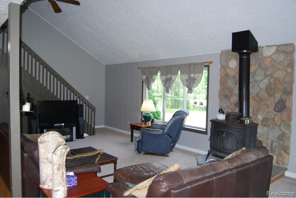 6811 North Fowlerville Road Fowlerville, MI 48836 - Photo 13 of 40