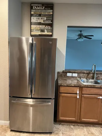 $2,200 | 13911 Rock Range Lane, Houston, TX 77048