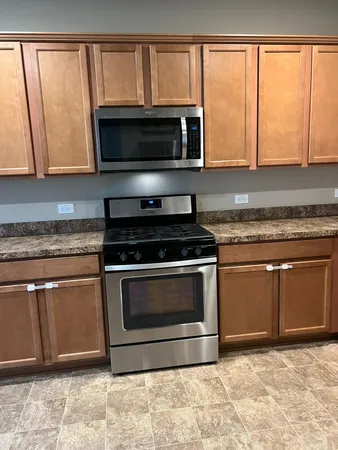 $2,200 | 13911 Rock Range Lane, Houston, TX 77048