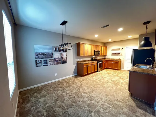 $2,200 | 13911 Rock Range Lane, Houston, TX 77048