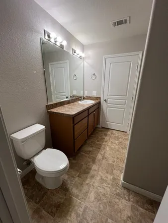 $2,200 | 13911 Rock Range Lane, Houston, TX 77048