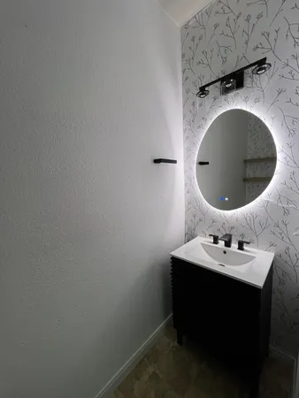 $2,200 | 13911 Rock Range Lane, Houston, TX 77048